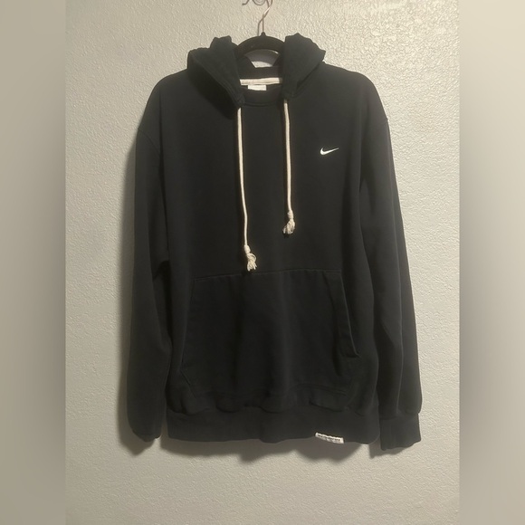 Men’s Nike standard issue hoodie - Picture 2 of 8